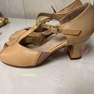 La Duca Character Dance Shoes